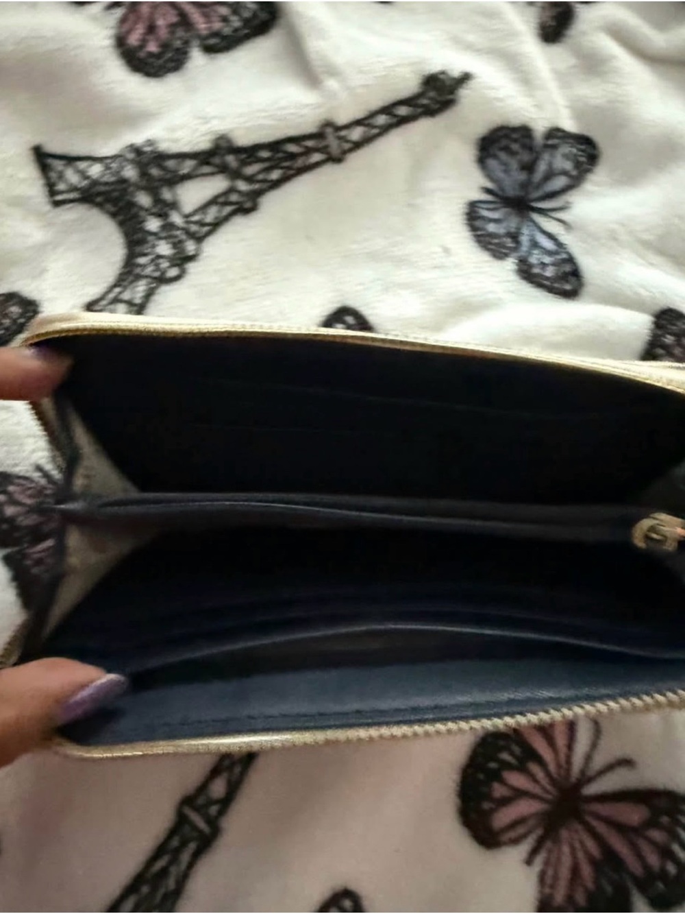 Michael Kors Cream and Gray Logo Zip-Around Wallet - Picture 2 of 3